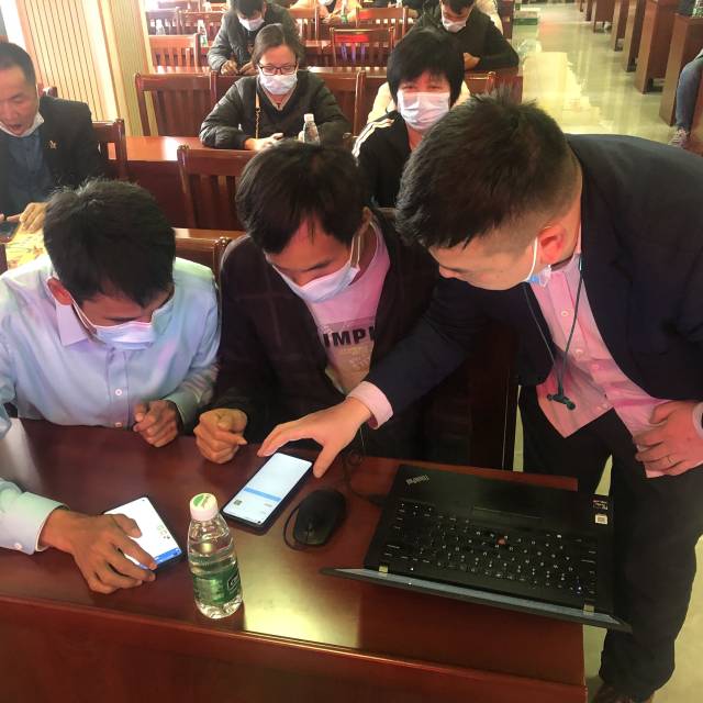 教农民玩转菠萝“数字营销”，徐闻举办信息进村入户工程培训班